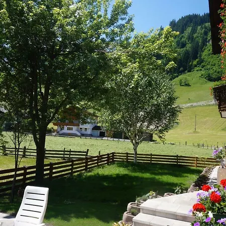 Haus Fercher Apartamento *