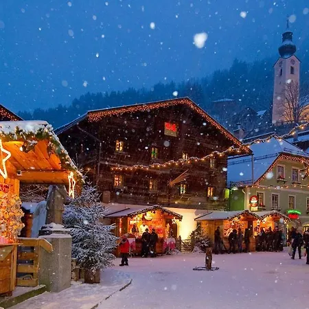 Haus Fercher アパート グロースアルル